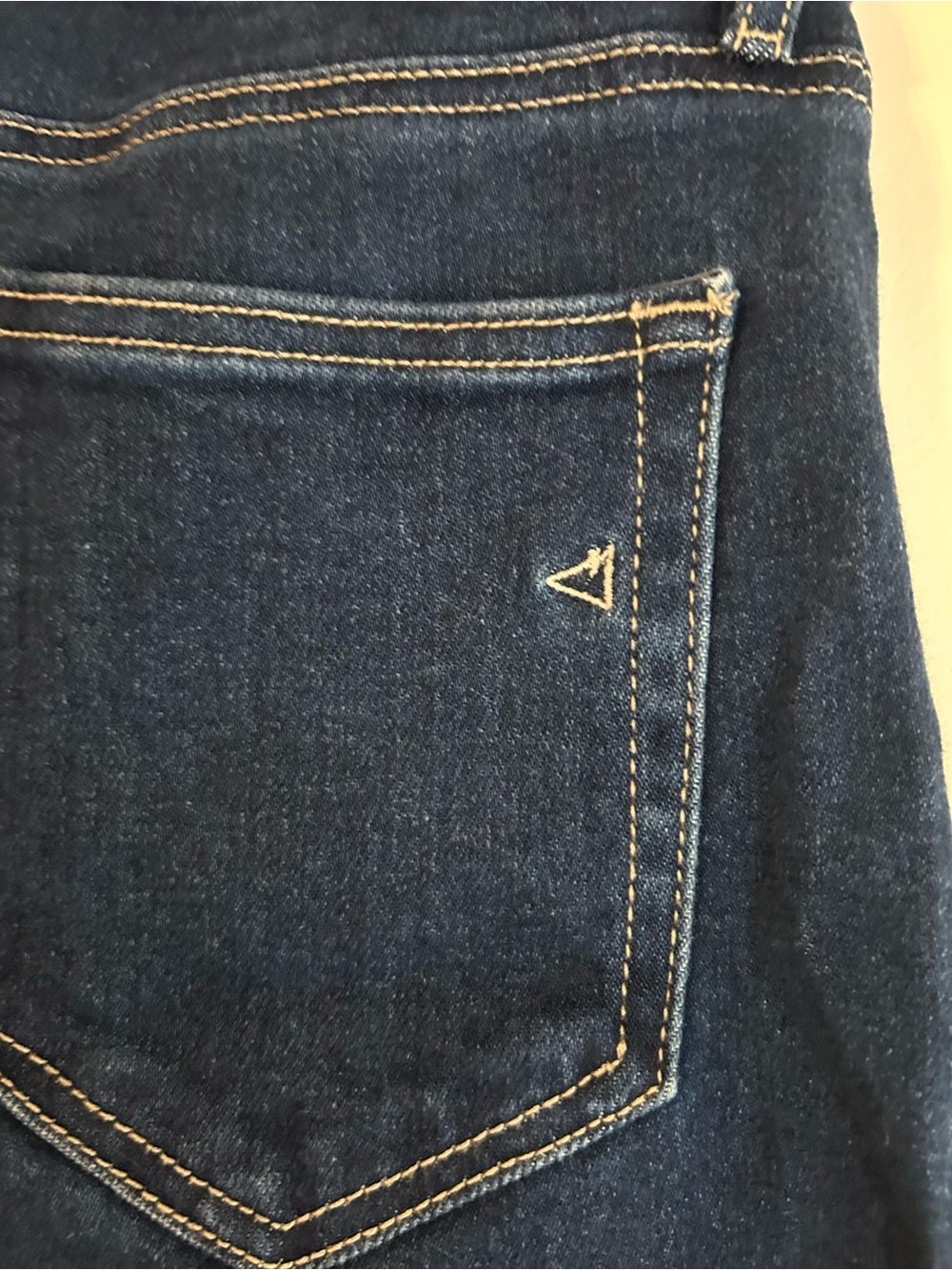 Frayed Hidden Jeans Size 30 - Picture 3 of 7
